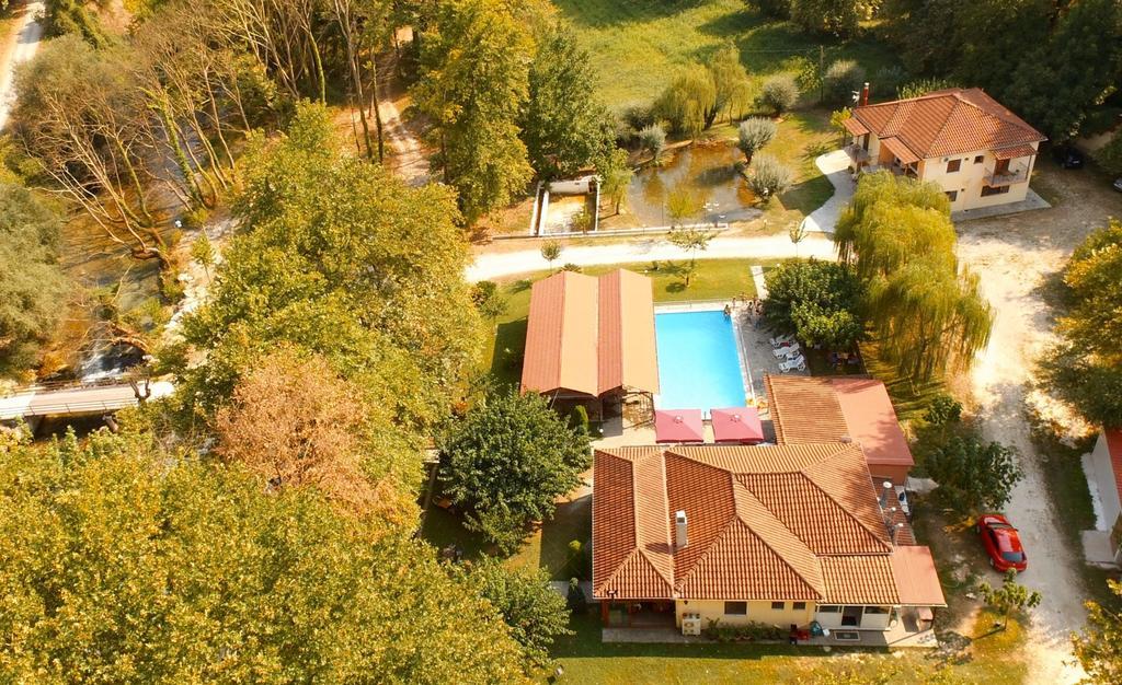 Dipla Sto Potami Hotell Chani Terevou Exteriör bild