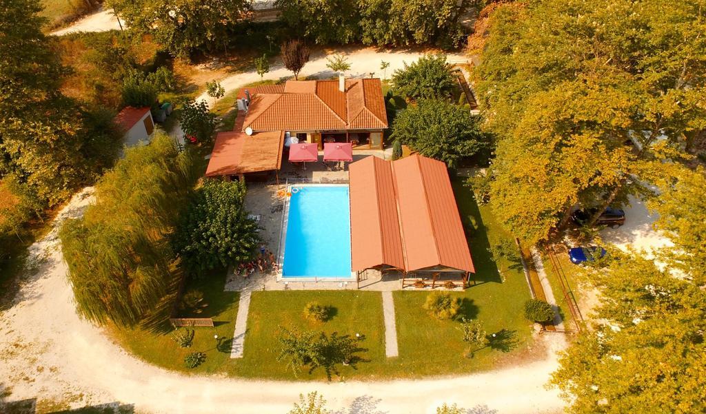 Dipla Sto Potami Hotell Chani Terevou Exteriör bild