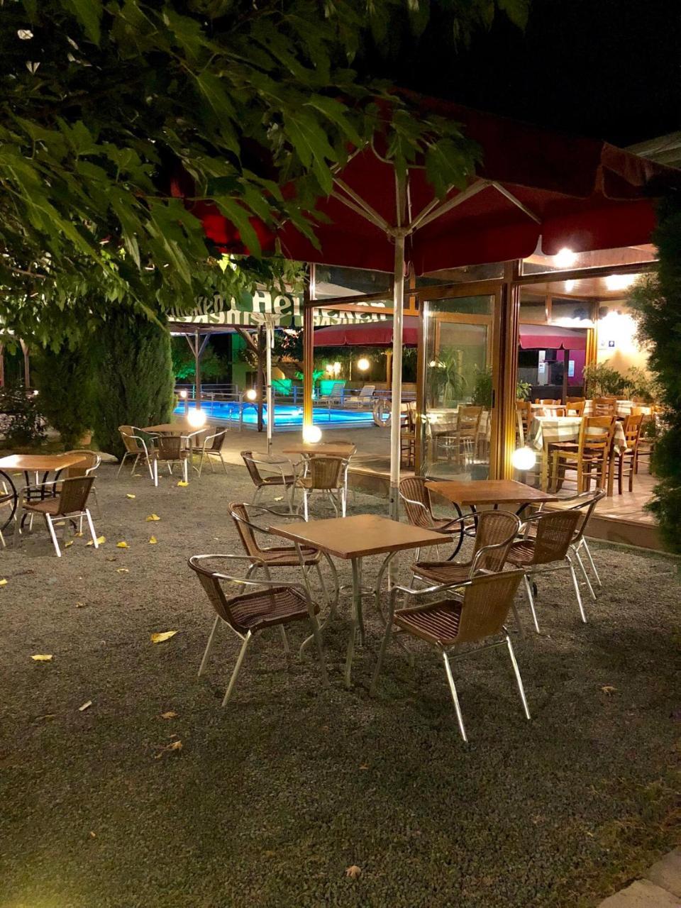 Dipla Sto Potami Hotell Chani Terevou Exteriör bild