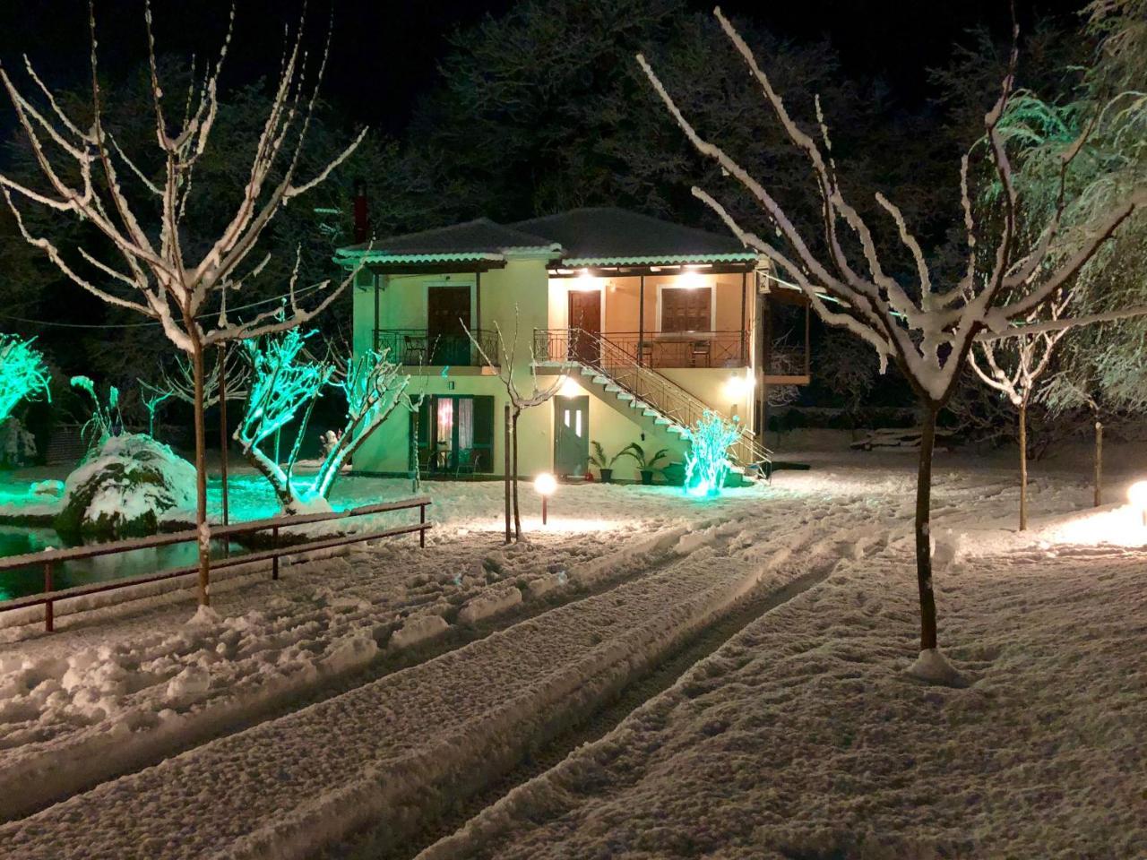 Dipla Sto Potami Hotell Chani Terevou Exteriör bild